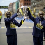 Los keniatas Edna Kiplagat y Geoffrey Kirui se llevaron el Maratón de Boston 2017